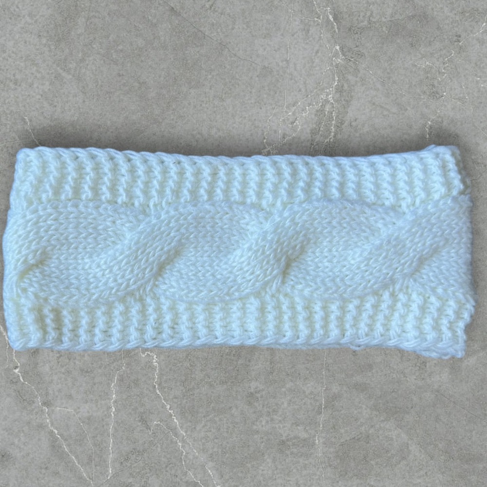 2 for $30 ✅ Michael Kors White Cable Knit Headband - Picture 6 of 15